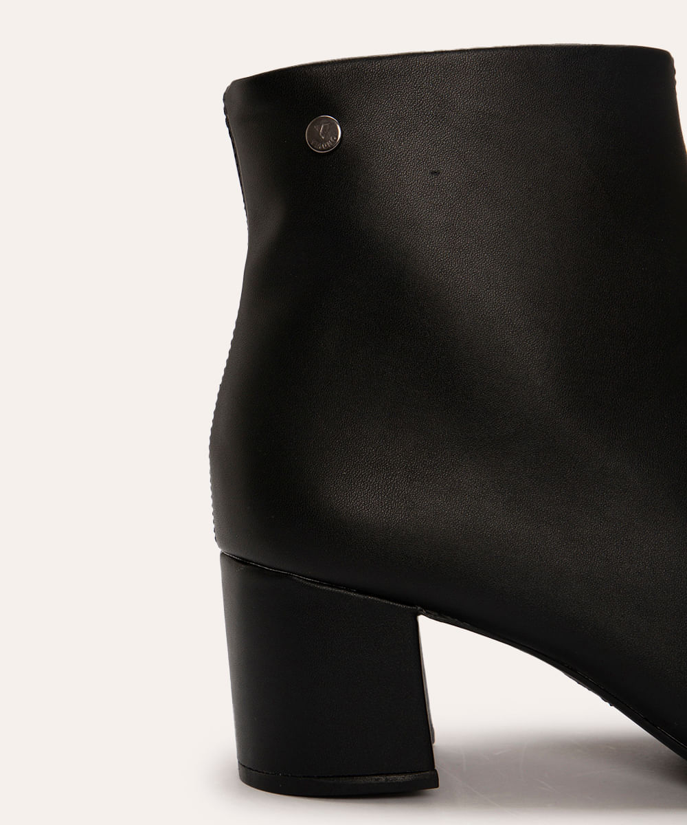 bota bico quadrado salto bloco via uno preto