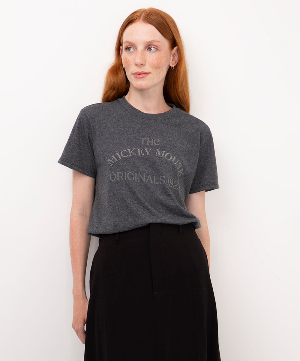 camiseta de algodão manga curta bordado mickey mouse cinza