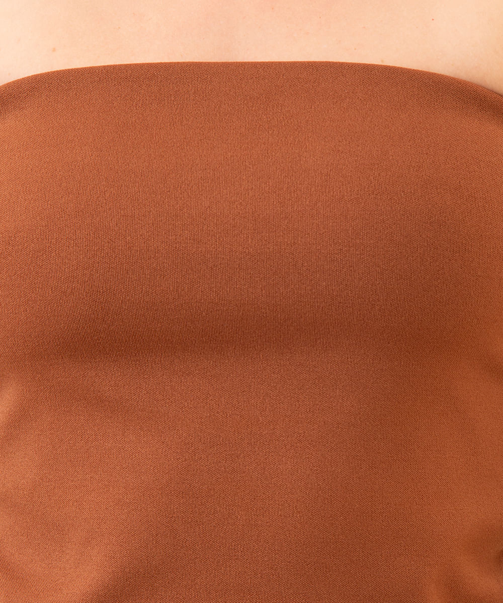 blusa decote reto sem alça mindset marrom