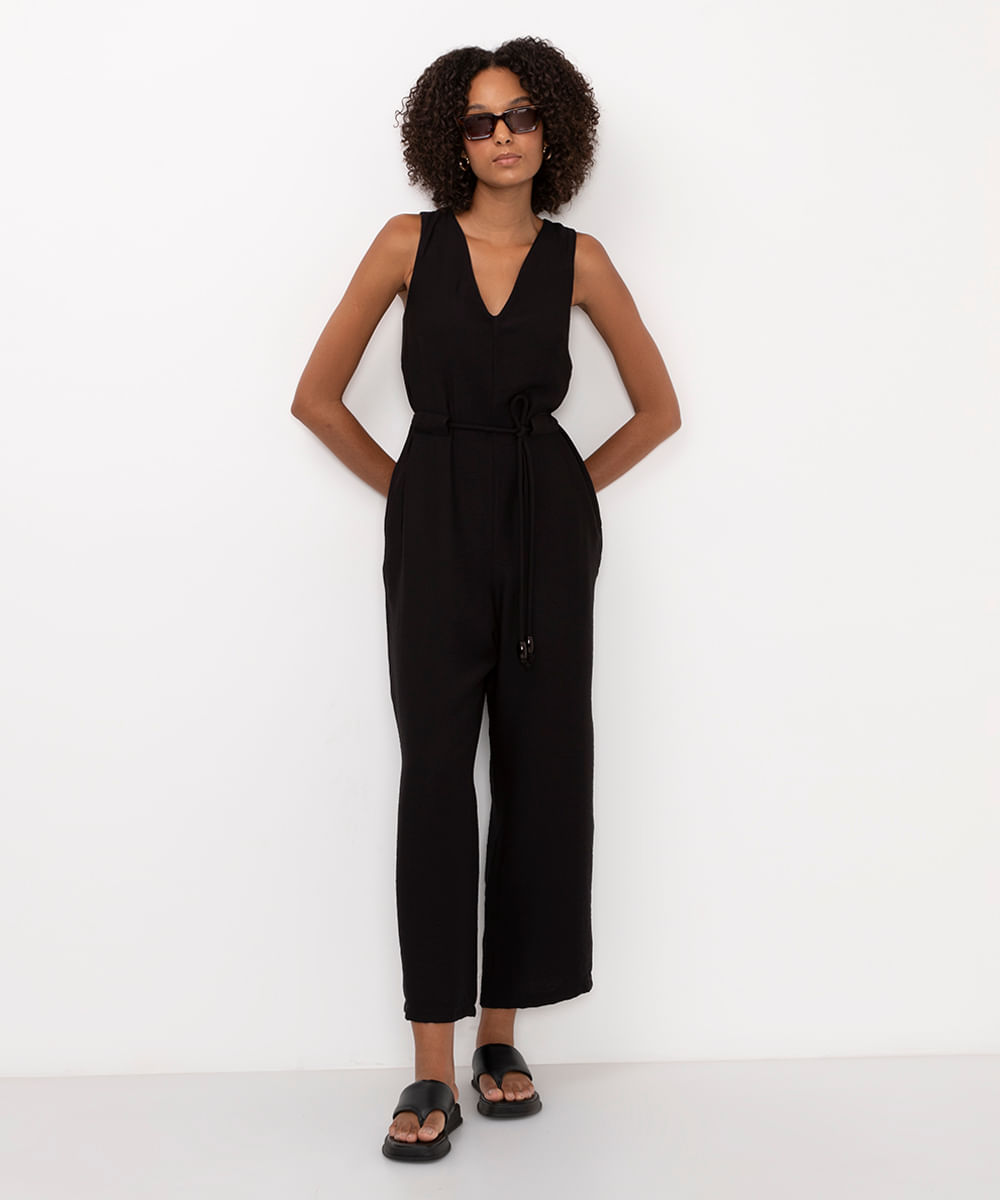 macacão de viscose com cinto preto