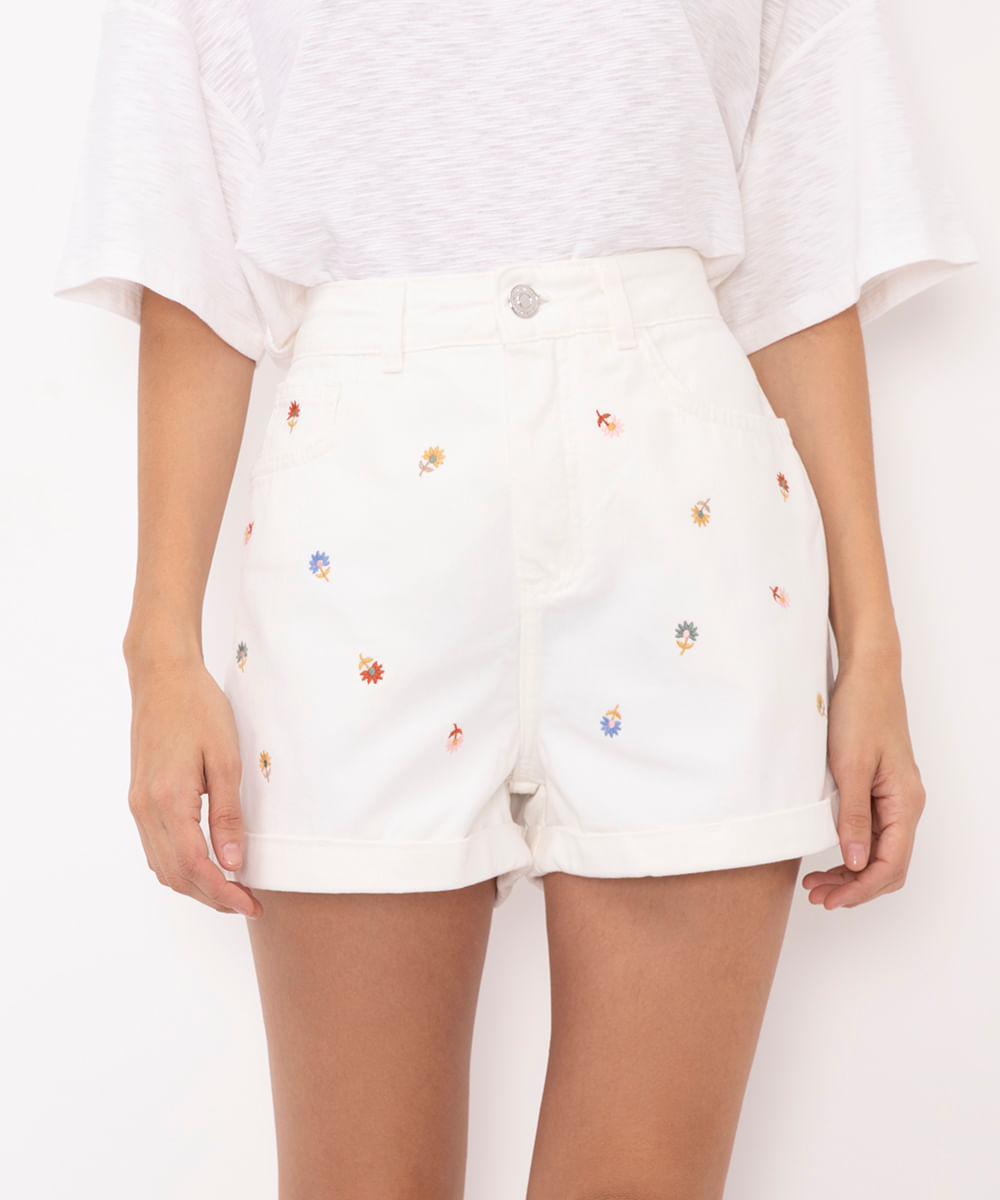 short de sarja mom alta bordado off white