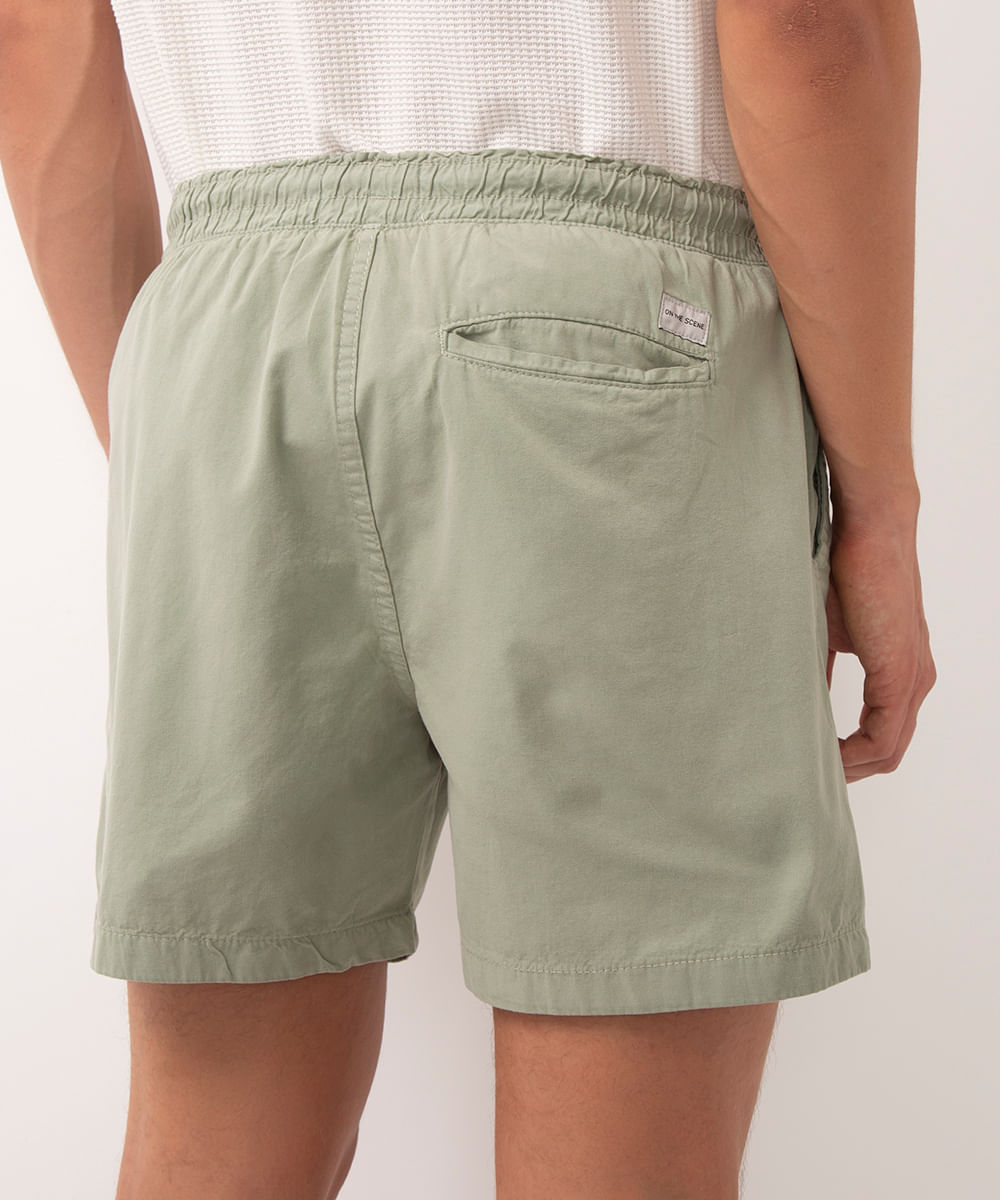 bermuda reta masculina de sarja com elástico verde