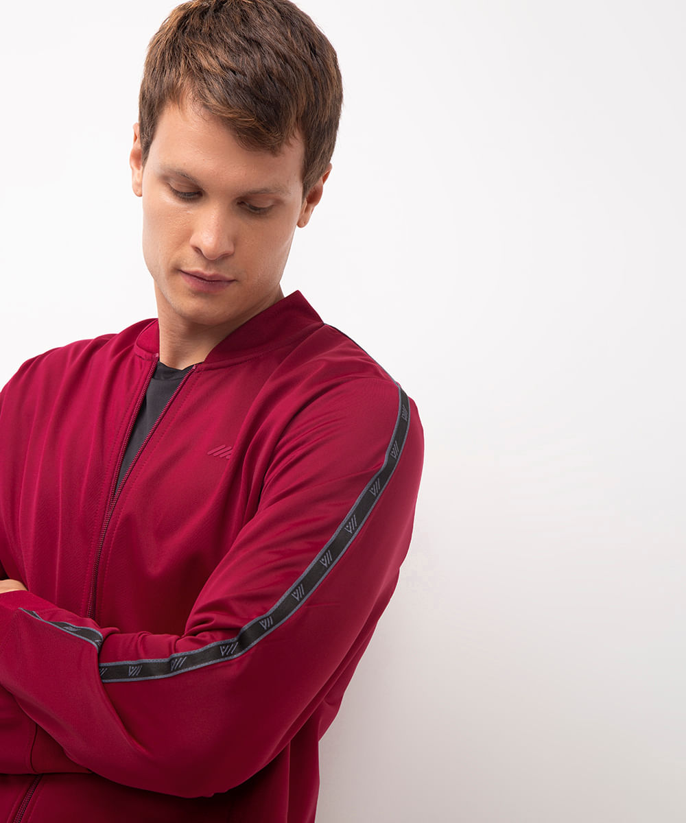 jaqueta com bolsos esportiva vinho