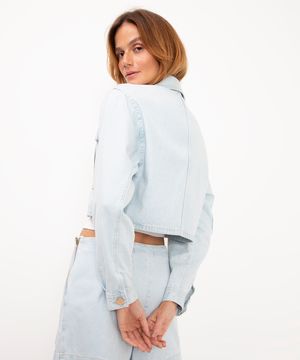 jaqueta jeans cropped azul claro