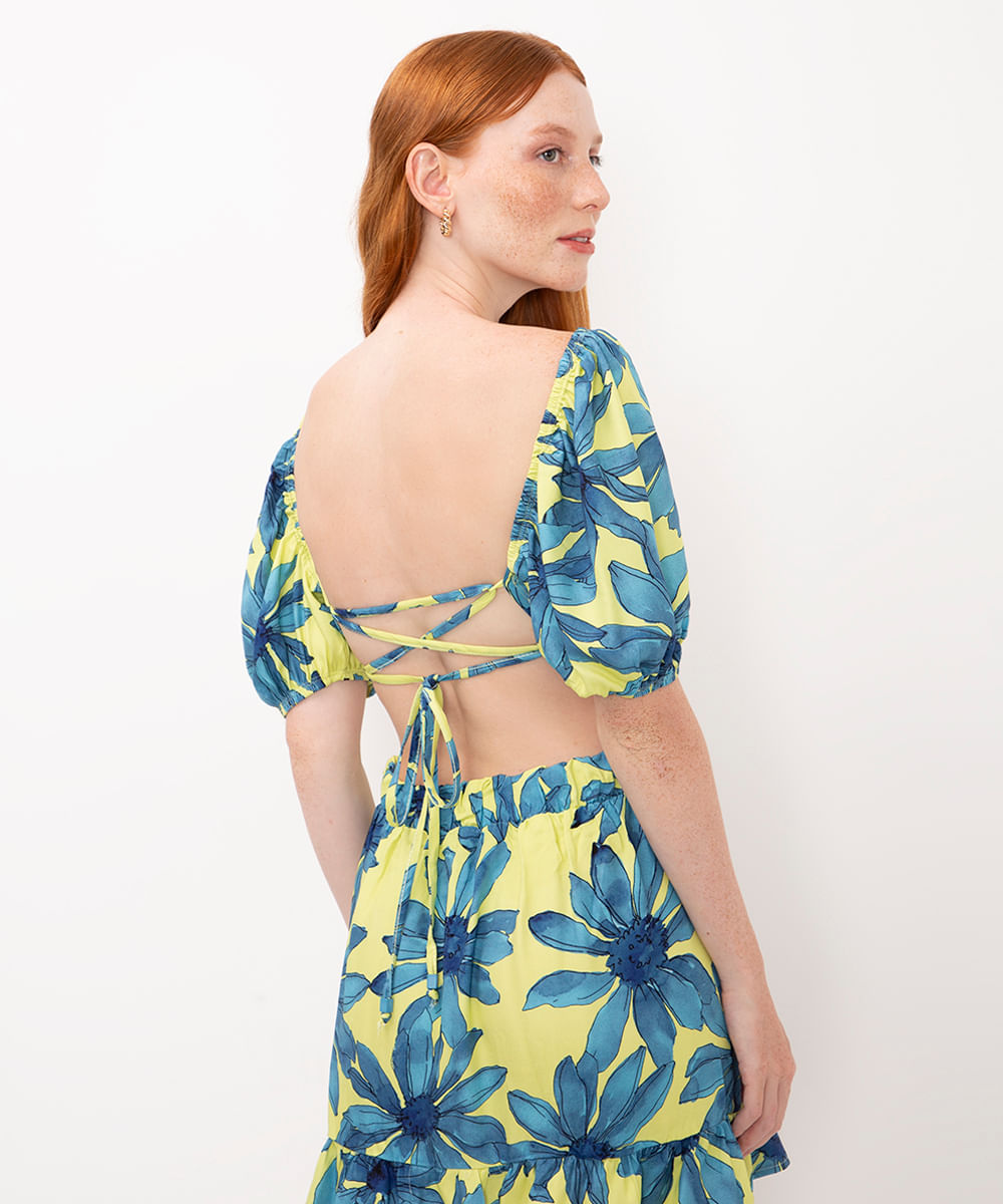 blusa cropped estampada floral manga bufante decote reto verde