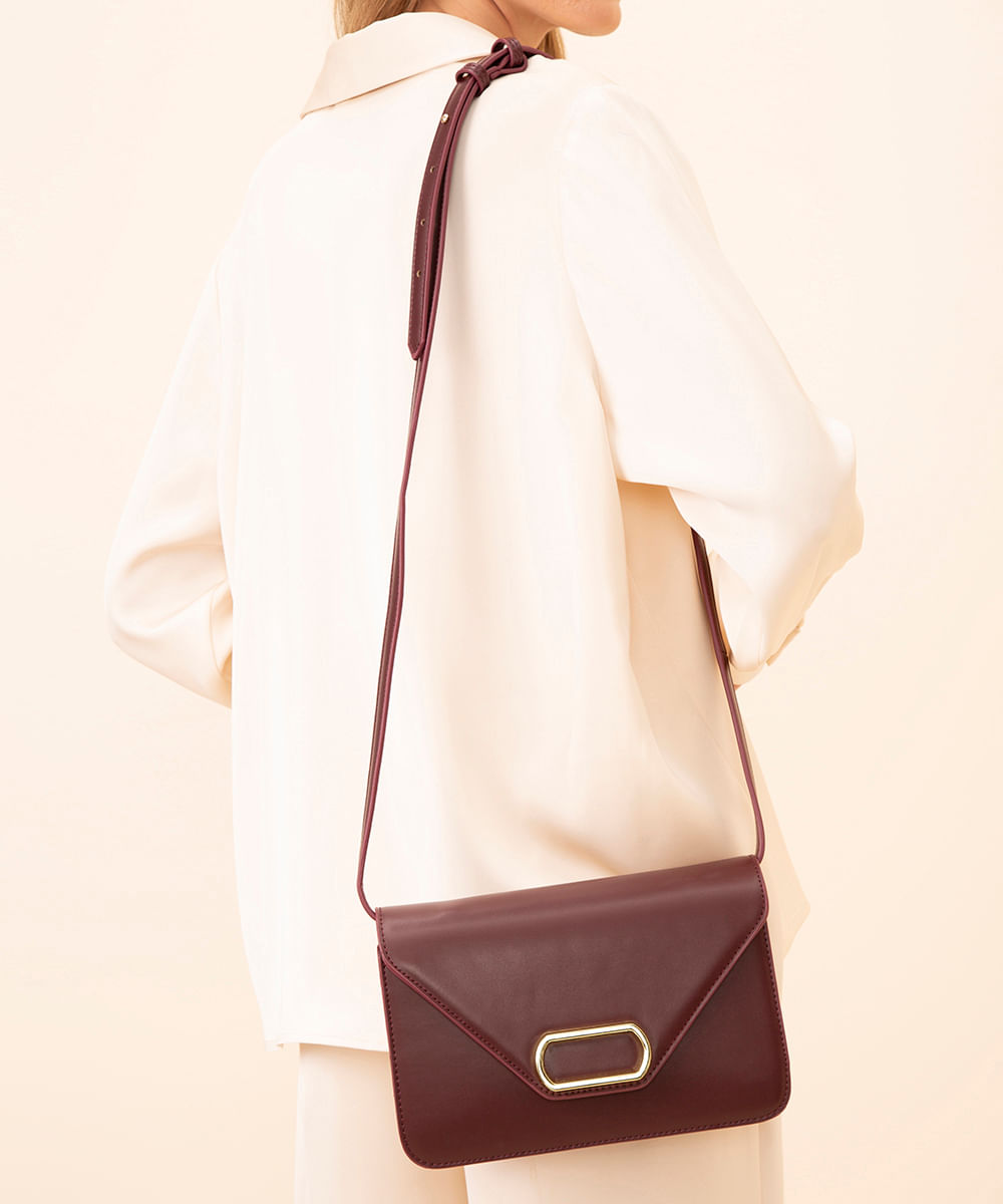 bolsa shoulder com fivela mindset vinho