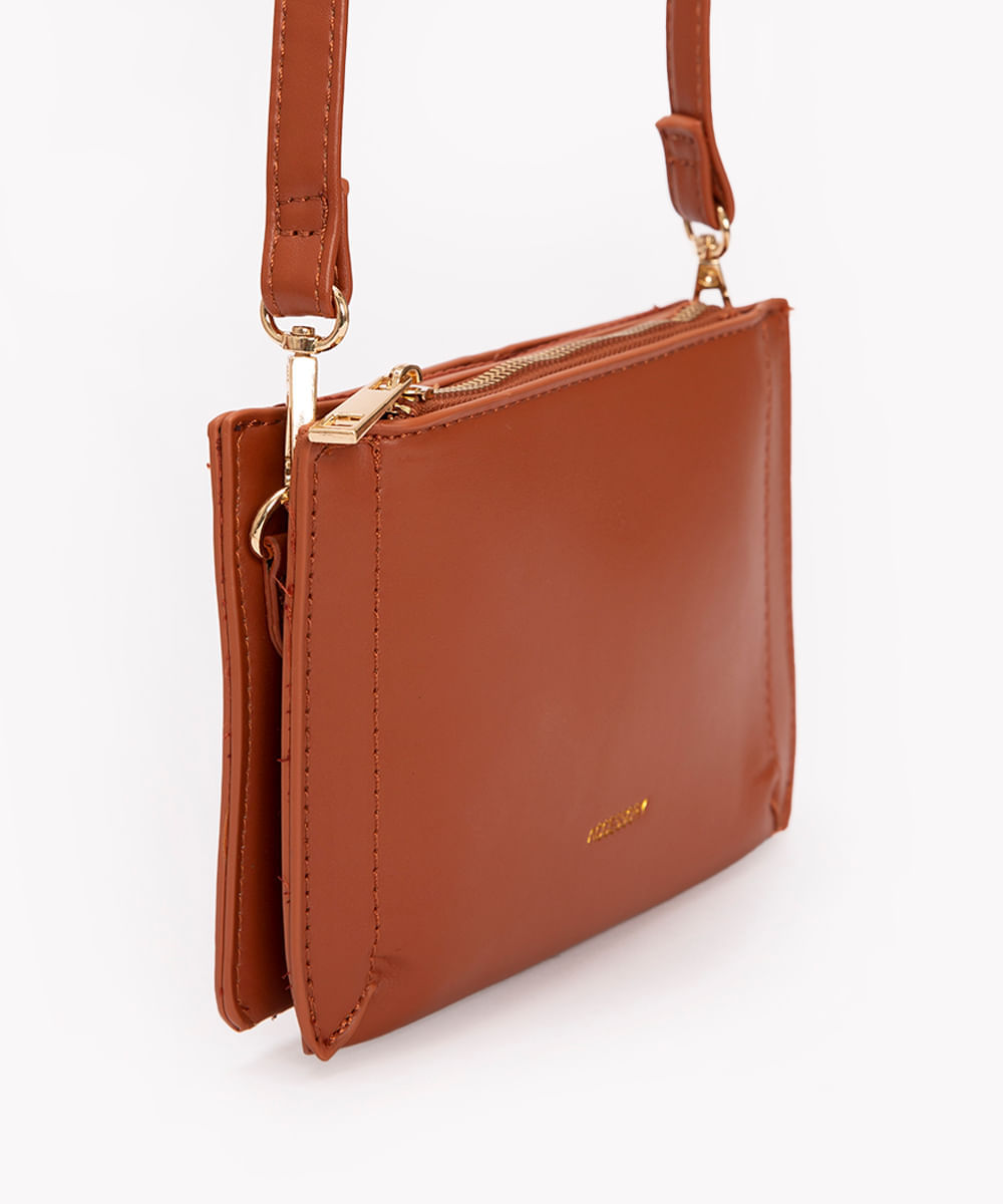 bolsa retangular pequena com bolso marrom