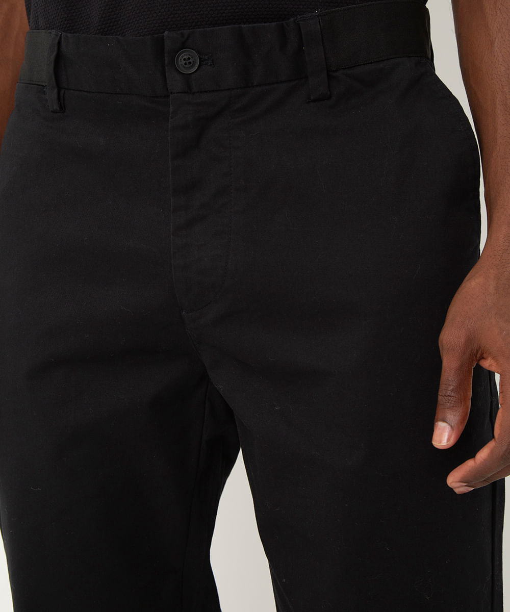 calça de sarja slim cropped preta