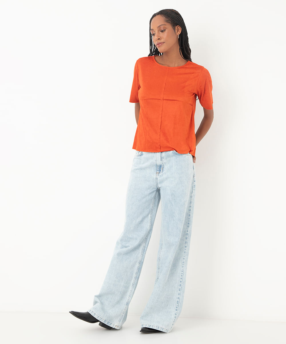 blusa em suede manga curta com recortes marrom - terracota