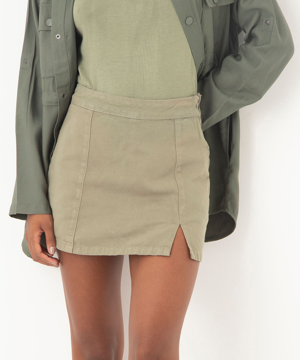 short saia de sarja cintura alta com fenda verde