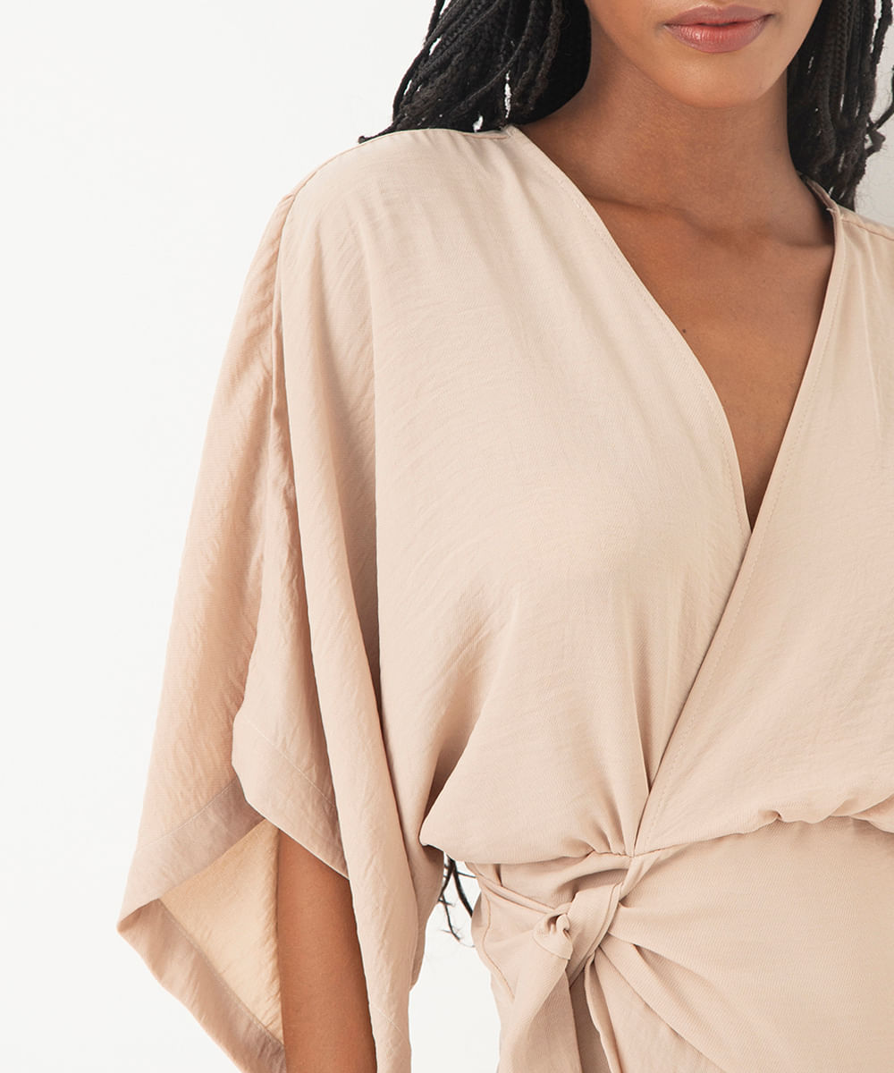 vestido transpassado curto bege