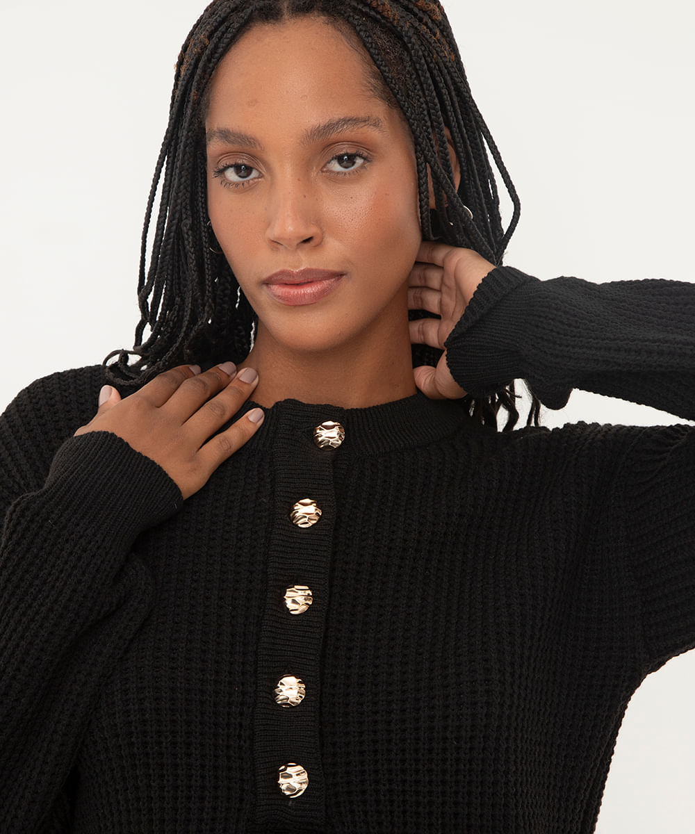 suéter de tricot manga longa com botões preto