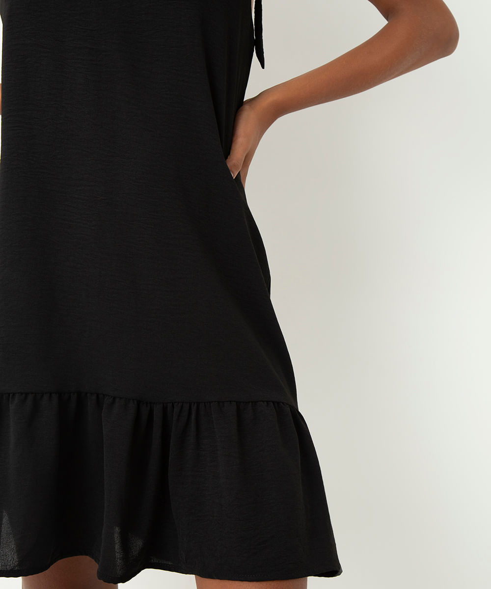 vestido curto com alça laço preto