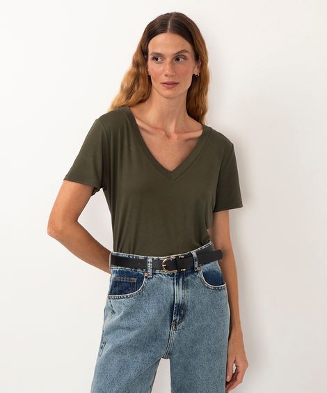 camiseta básica gola v verde