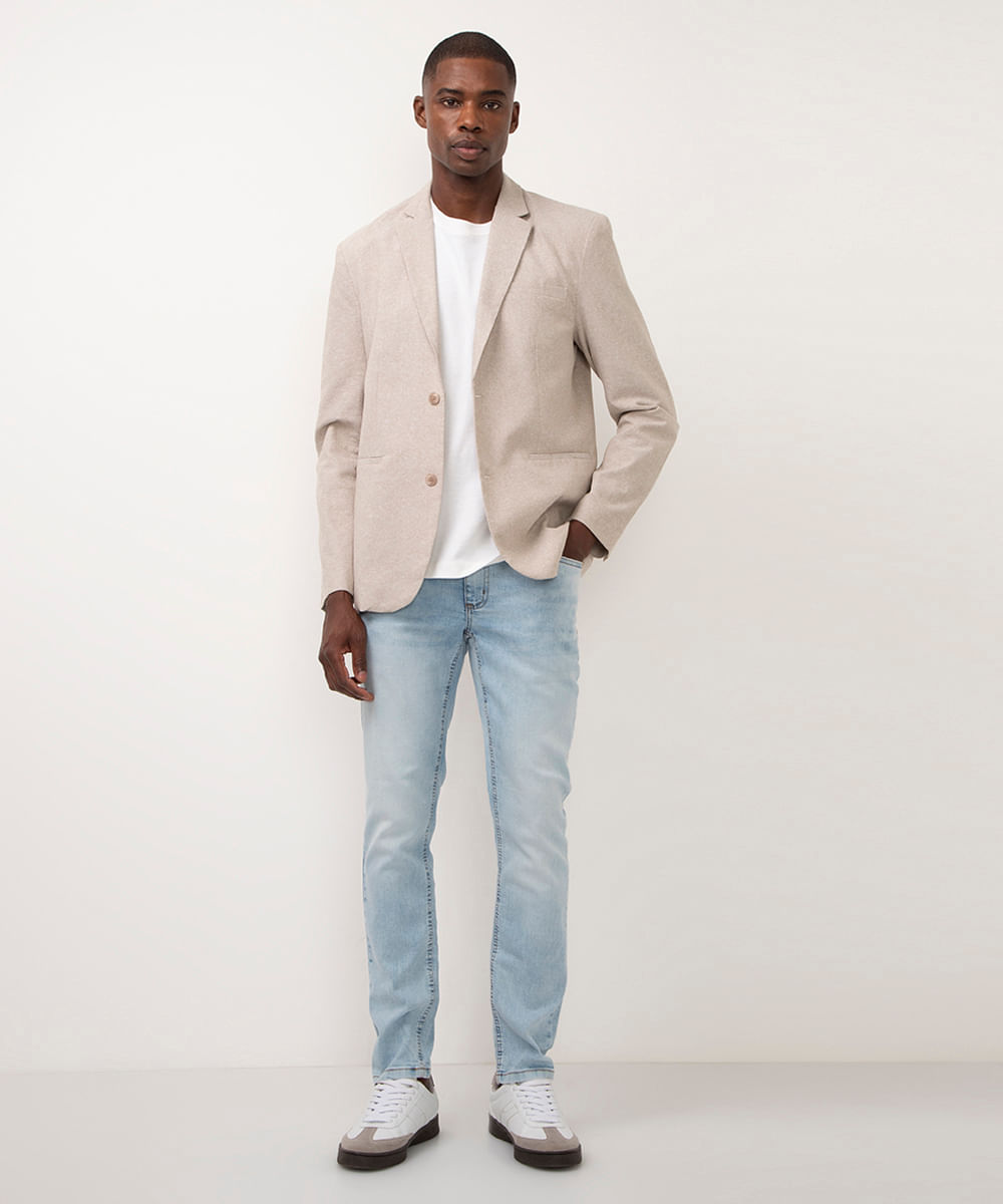 calça jeans skinny com bolsos azul claro