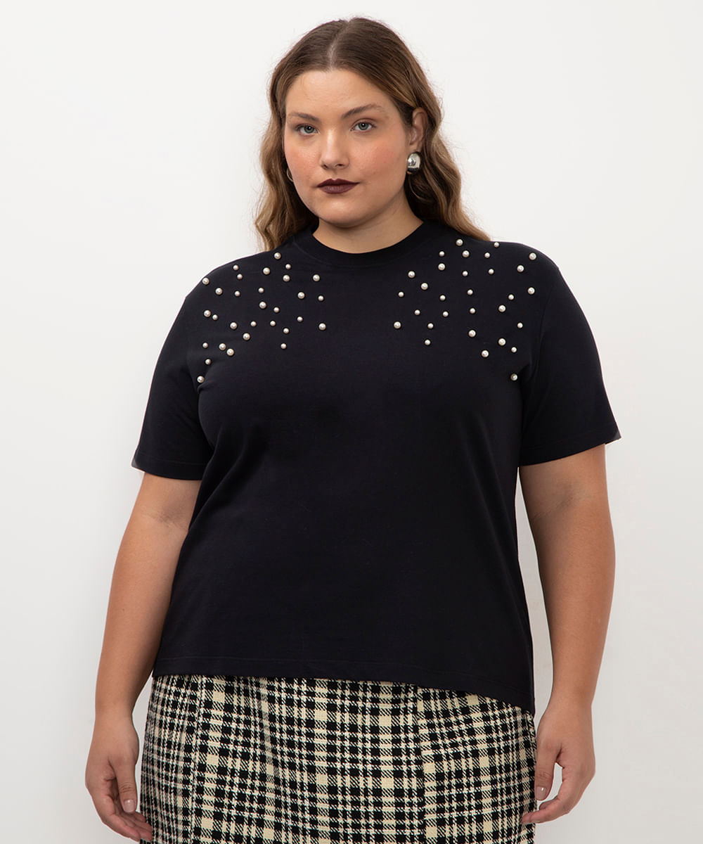 camiseta de algodão com pérolas plus size preto