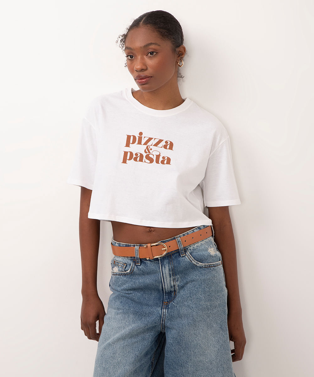 camiseta de algodão cropped pasta e pizza off white