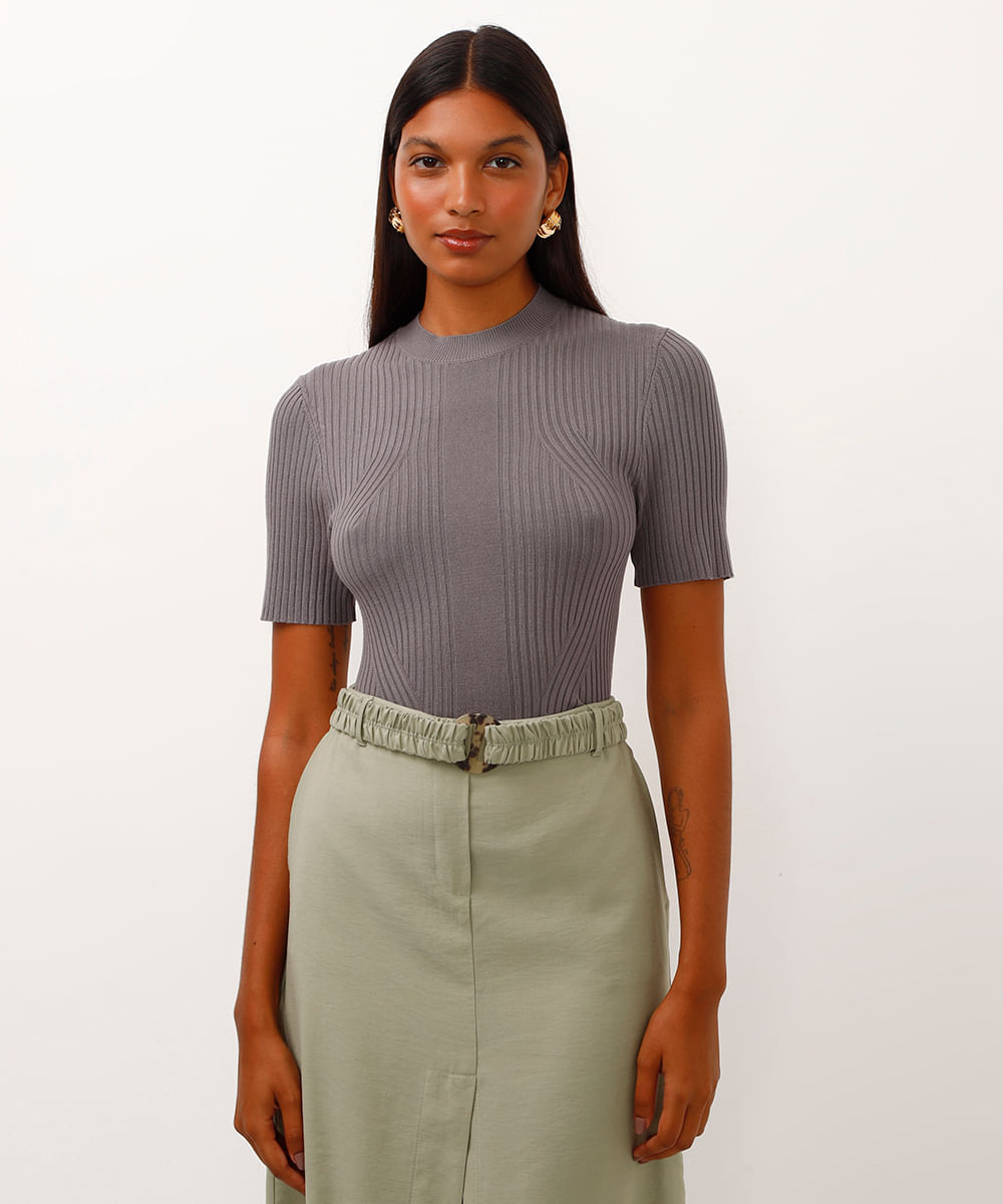 blusa de tricot manga curta canelada cinza