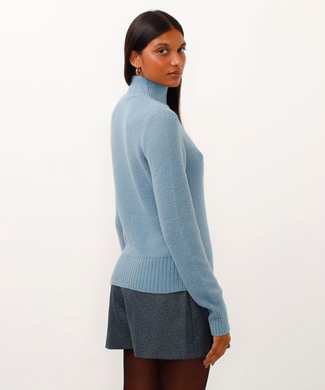 suéter de tricot gola alta azul