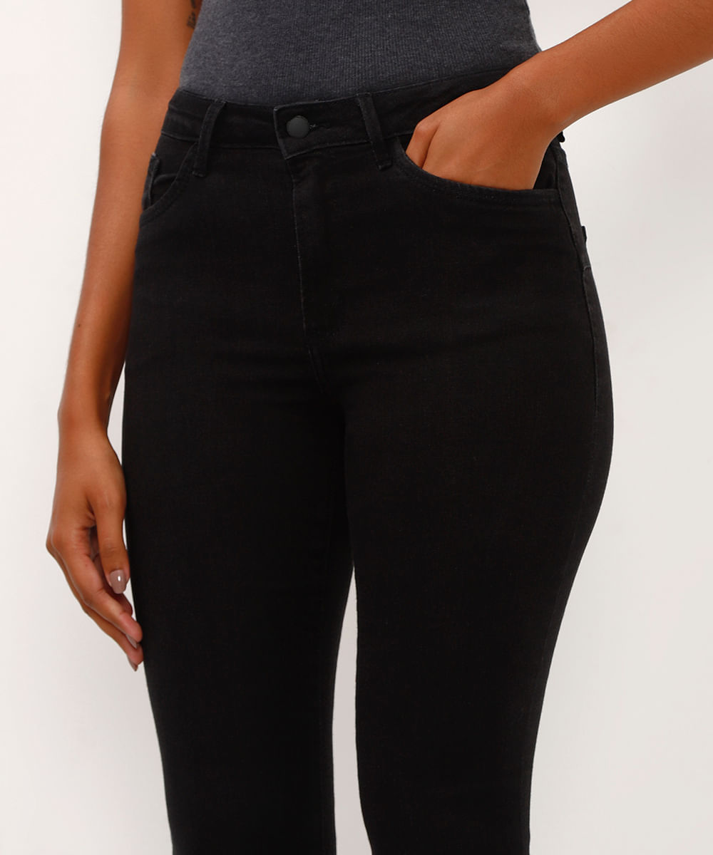 calça jeans flare cintura alta preta