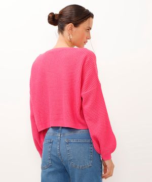 suéter de tricot decote v rosa