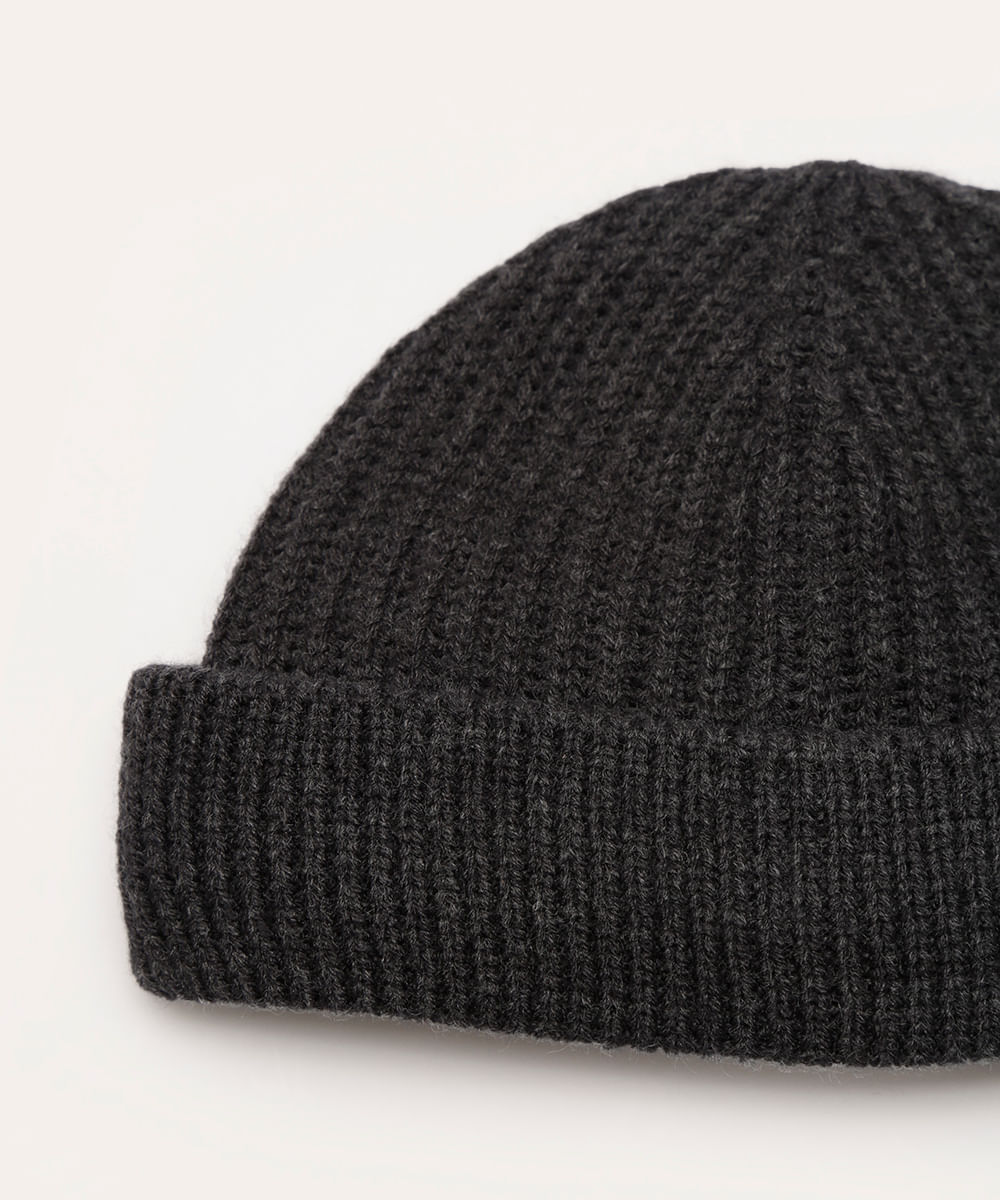 gorro de tricot canelado cinza
