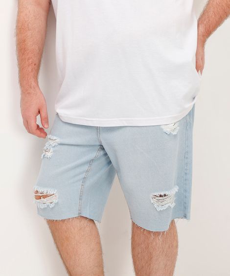 bermuda jeans slim destroyed com bolsos azul claro