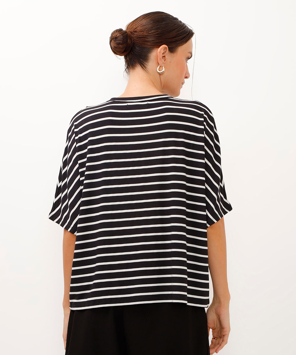 blusa de viscose manga ampla listrada preta