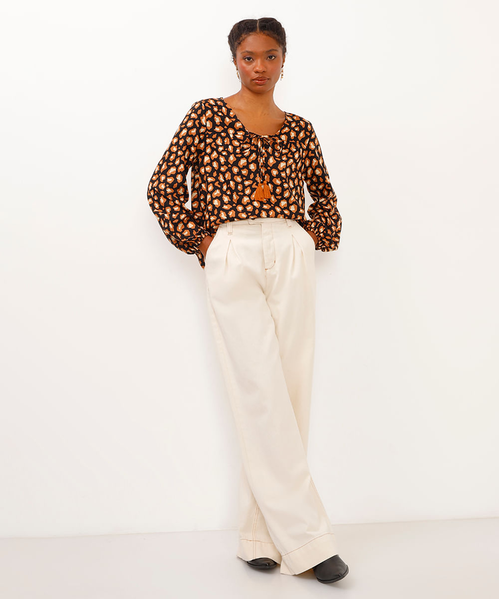 blusa bata de viscose manga longa animal print preto