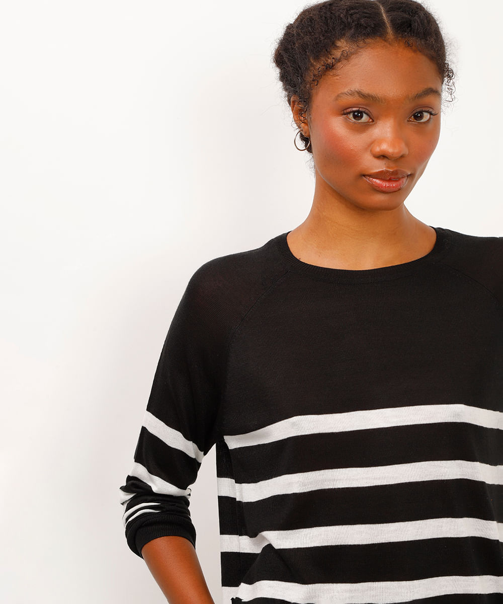 blusa de tricot listrada manga longa preta