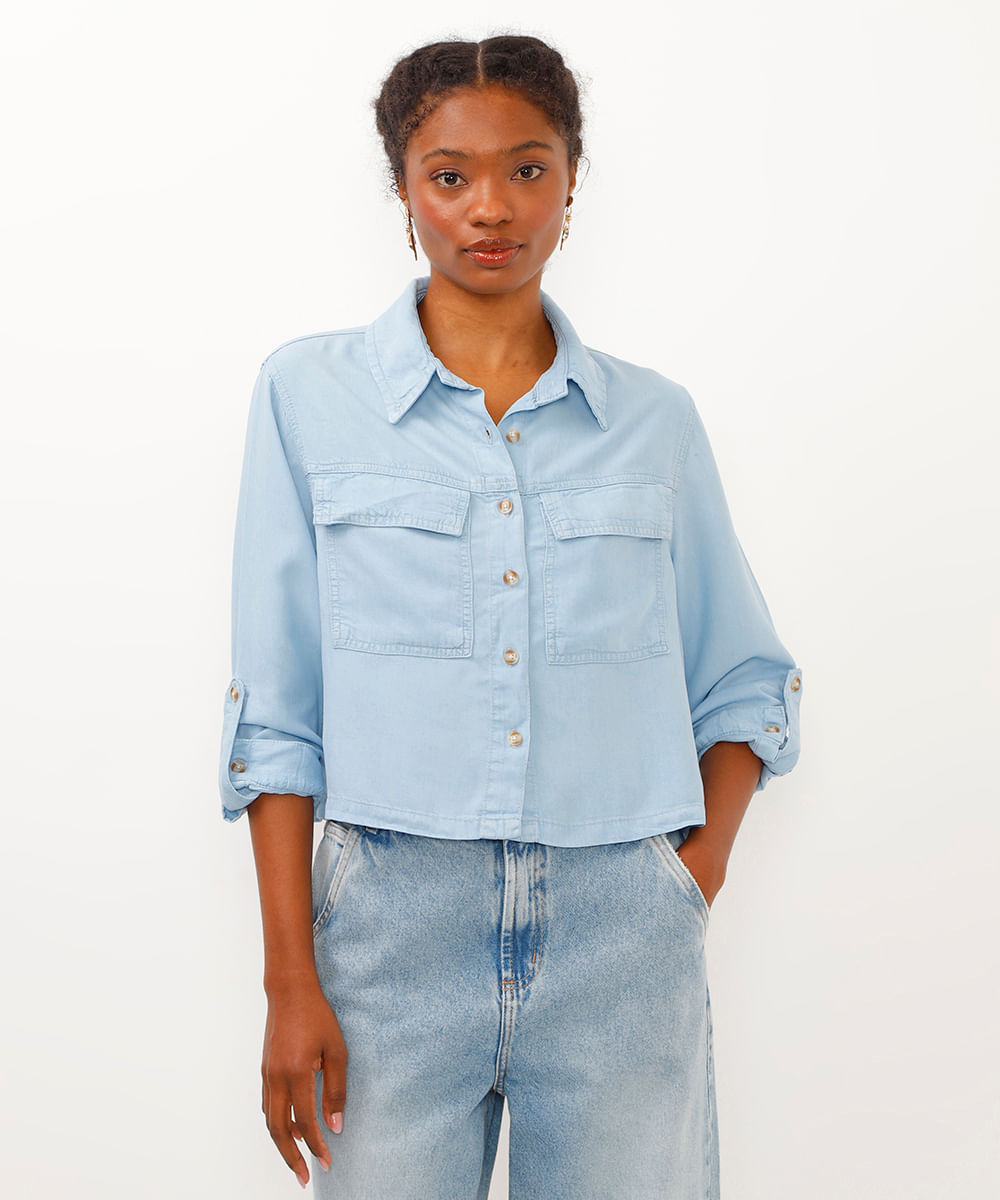 camisa cropped com bolsos azul