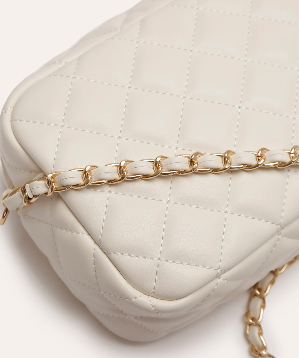 bolsa matelassê com alça corrente off white