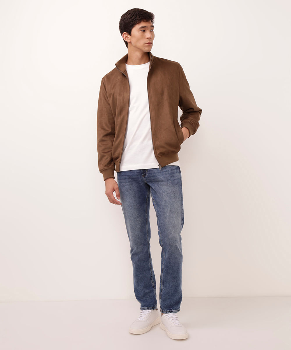 calça jeans reta com bolsos azul
