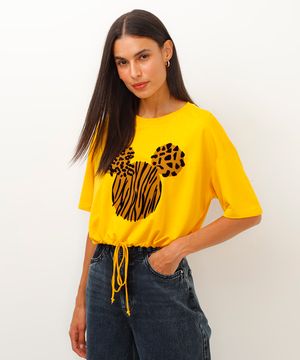 camiseta de viscose cropped com amarração mickey amarelo