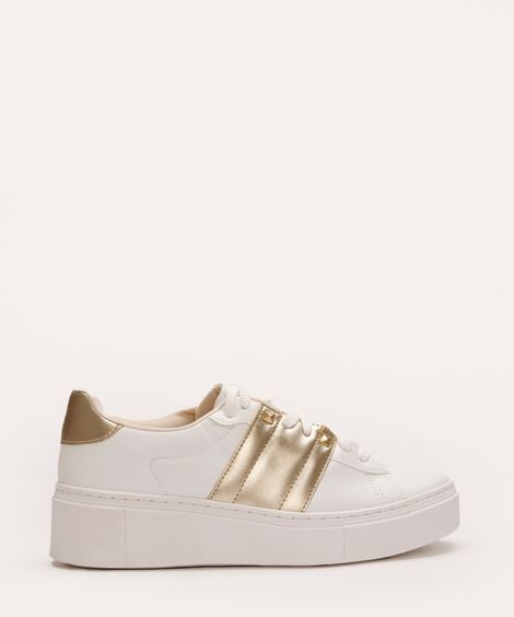 tênis casual com recorte branco