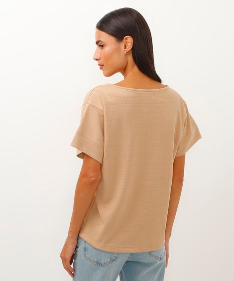 blusa com recorte manga curta bege