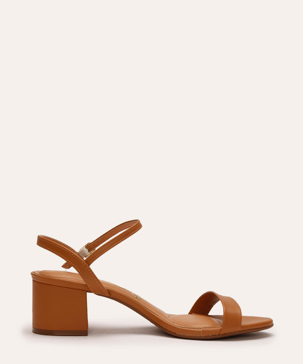 sandália salto médio bloco vizzano bege