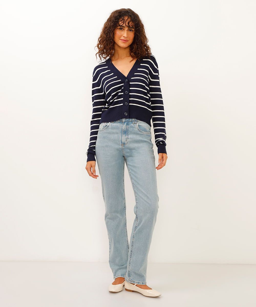 cardigan de tricot cropped listrado - azul marinho