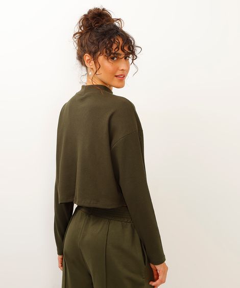 blusa texturizada básica manga longa verde - verde militar