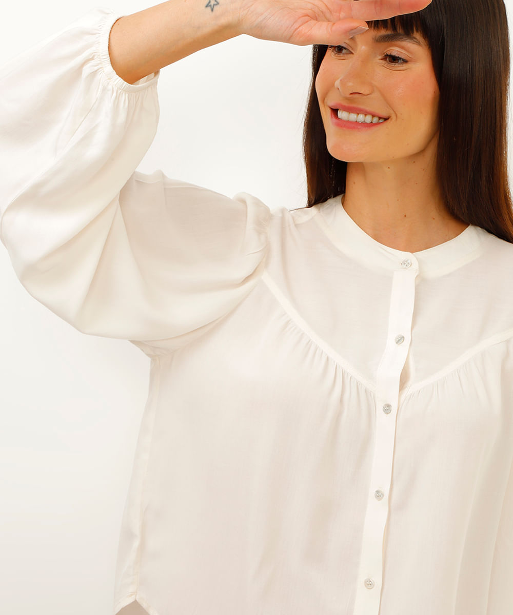 blusa com manga longa bufante off white