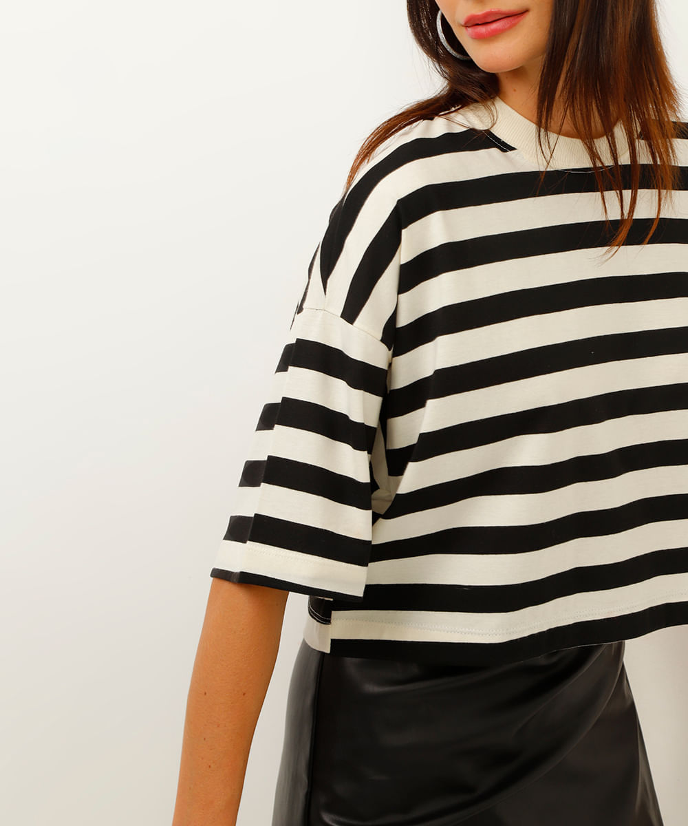 cropped listrado manga curta  off white