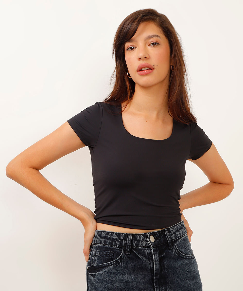 blusa cropped decote quadrado preta