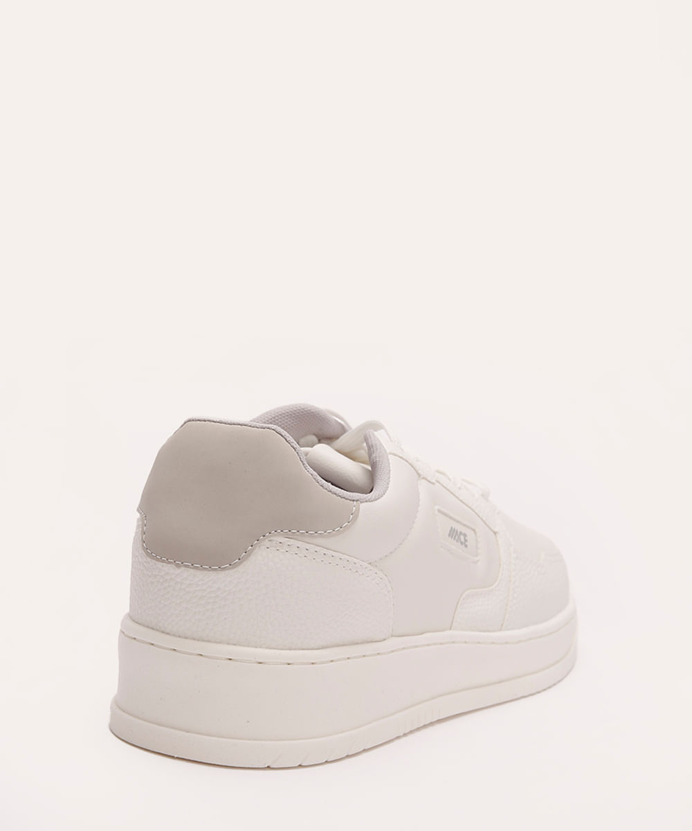 tênis casual com recortes branco