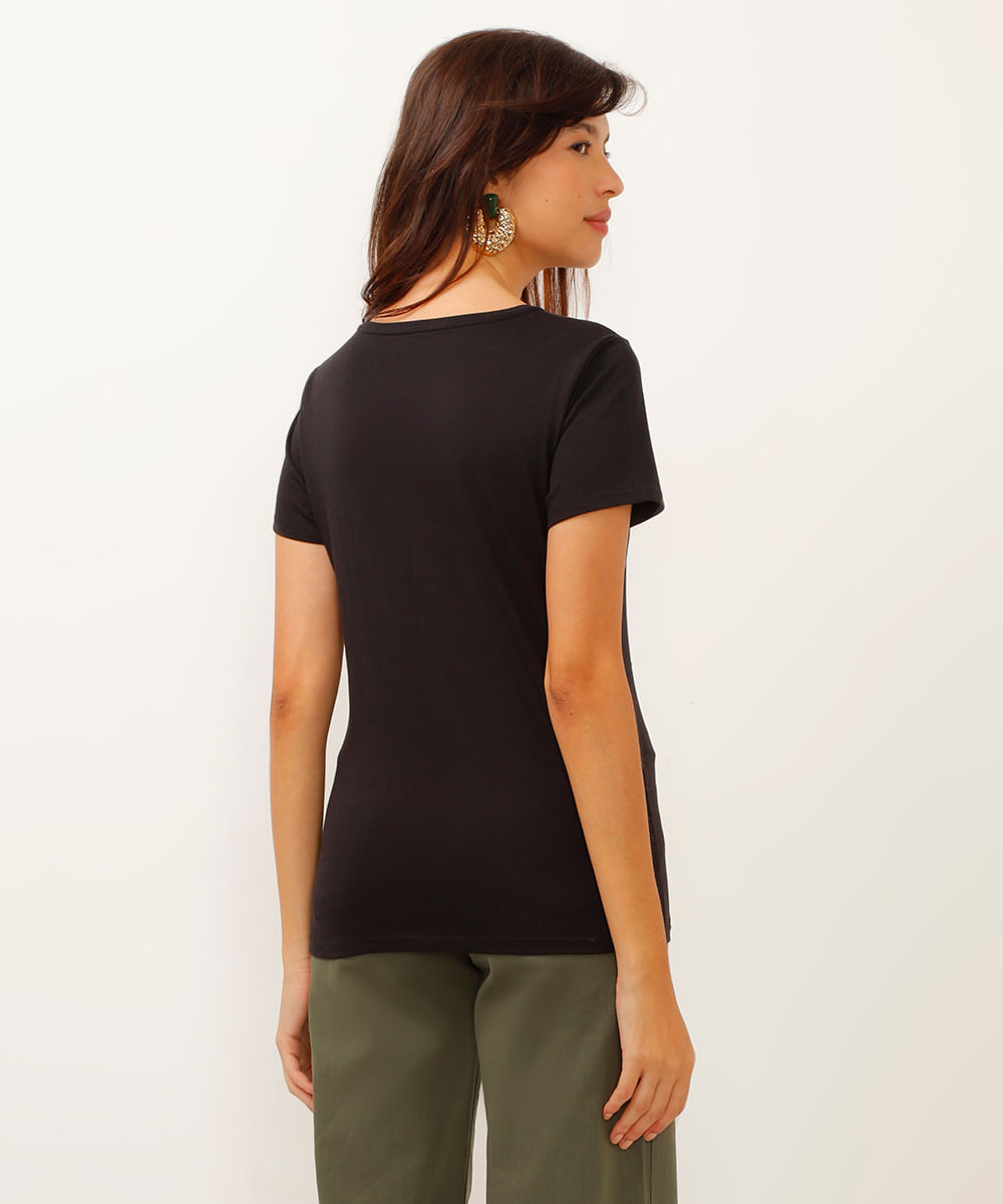 Camiseta de Algodão Onça Pintada com Flores Manga Curta Decote Redondo  Preta