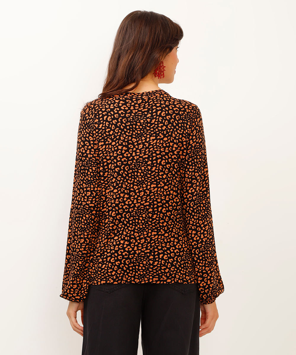 blusa de viscose manga longa animal print preta