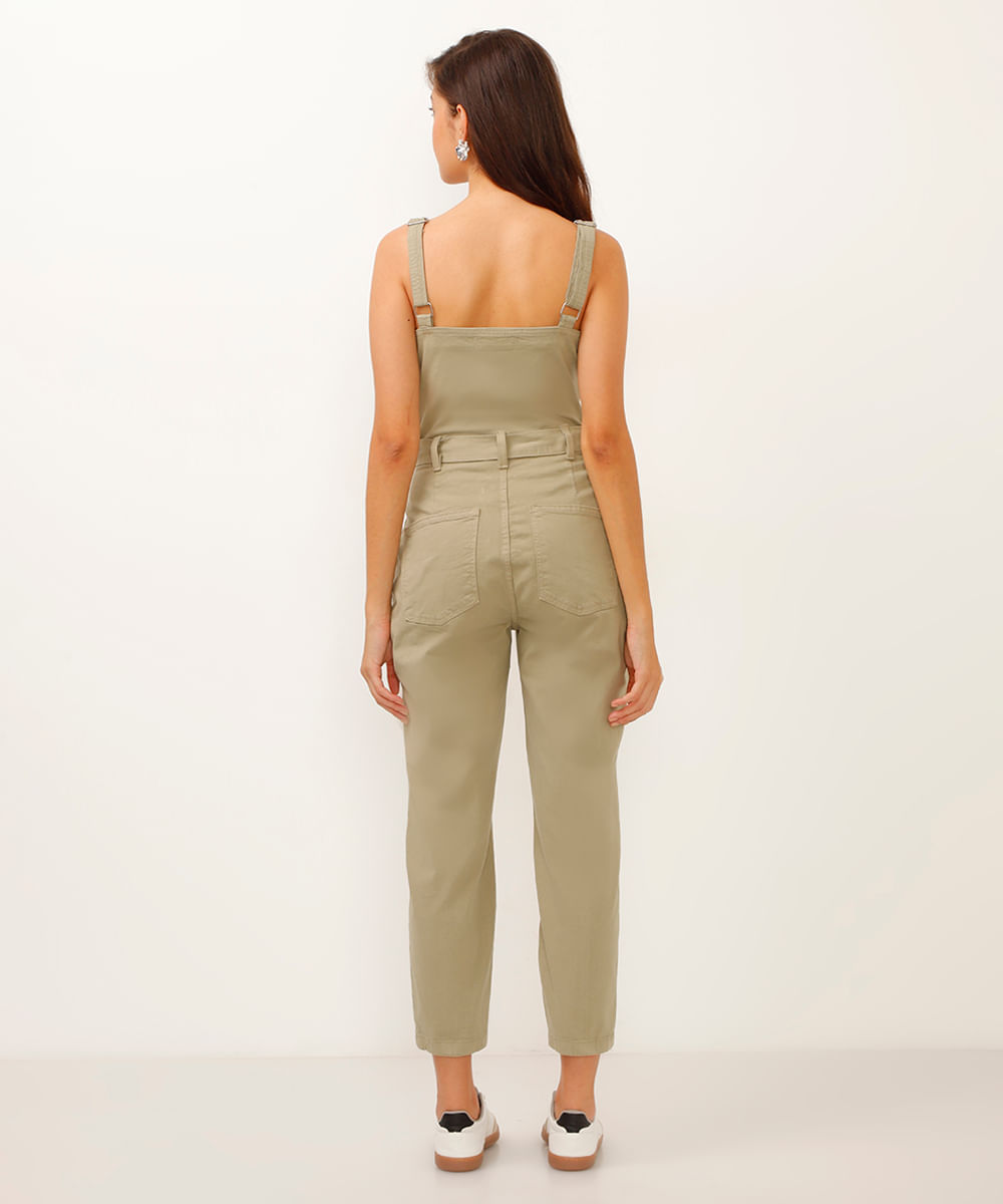 macacão regata de sarja com faixa verde