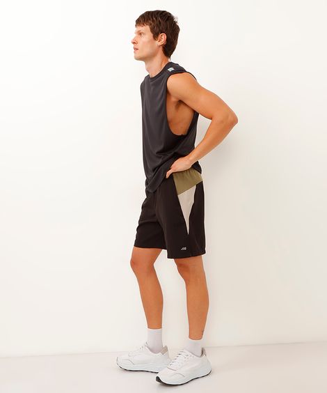 short com recorte esportivo bege