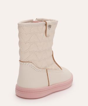 bota infantil matelassê corações molekinha off white