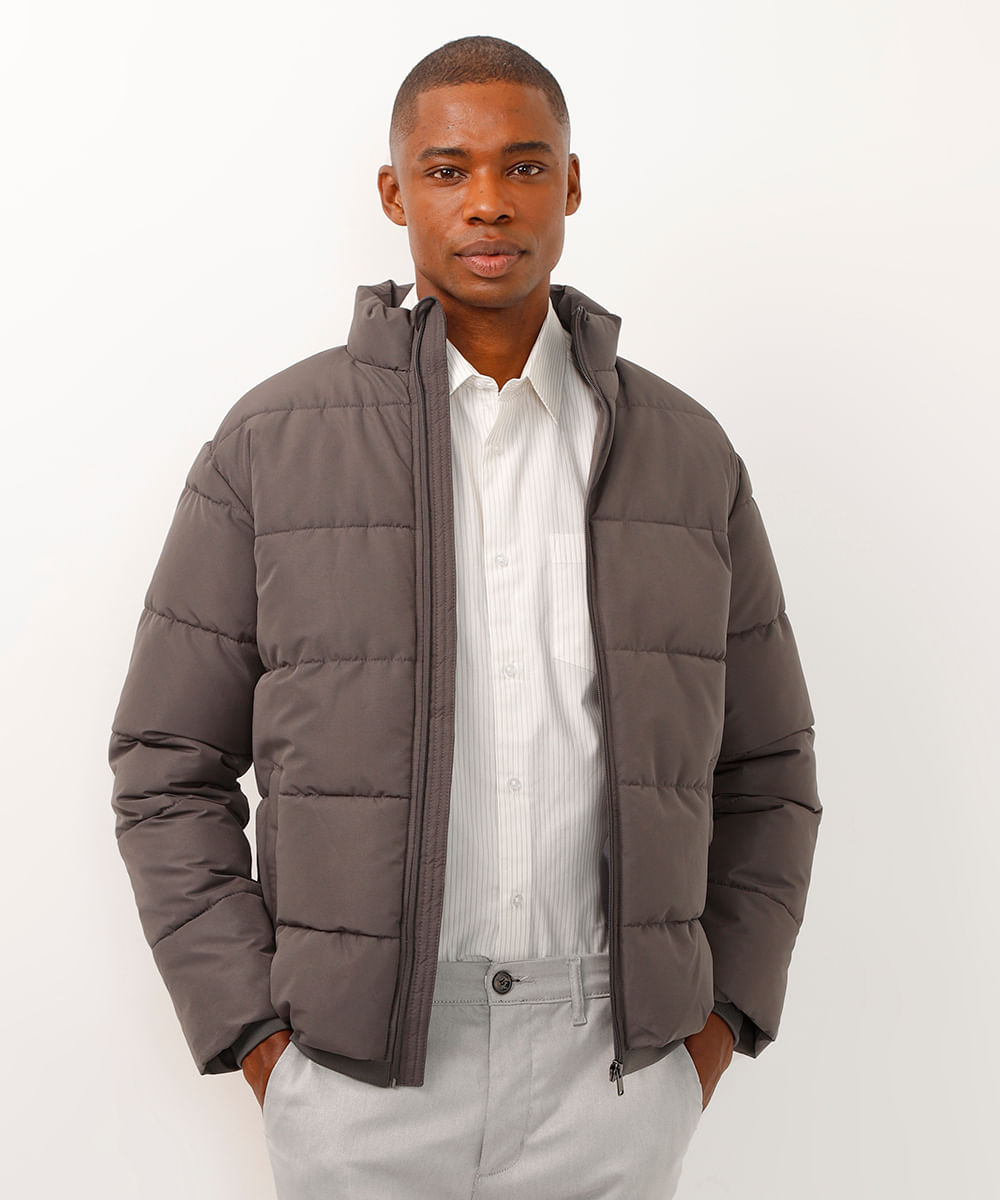 jaqueta puffer com bolsos cinza