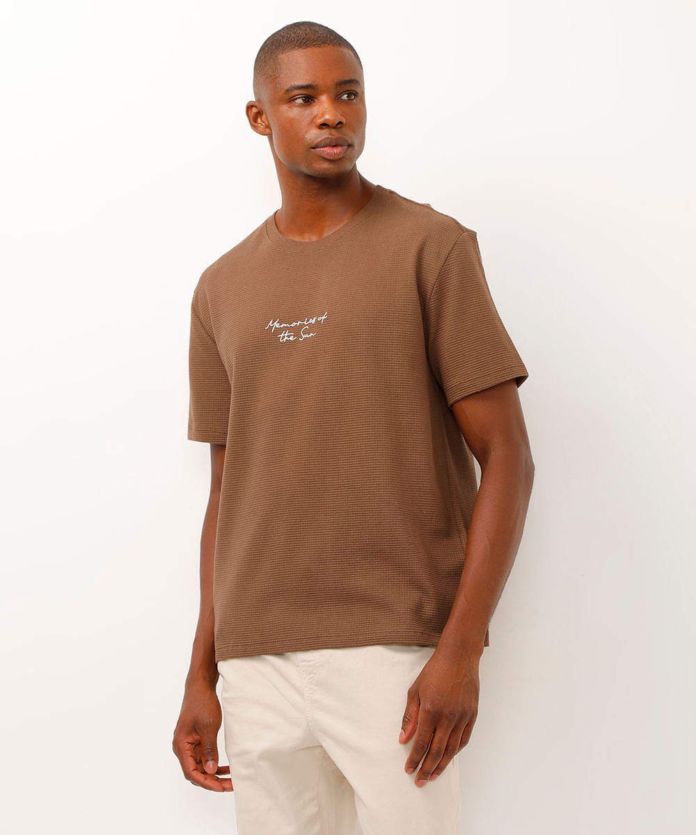 camiseta de algodão texturizada memories of the sun marrom